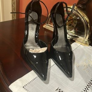 Shoes Collin Stuart Black Patent size 8.5 4 inch heel